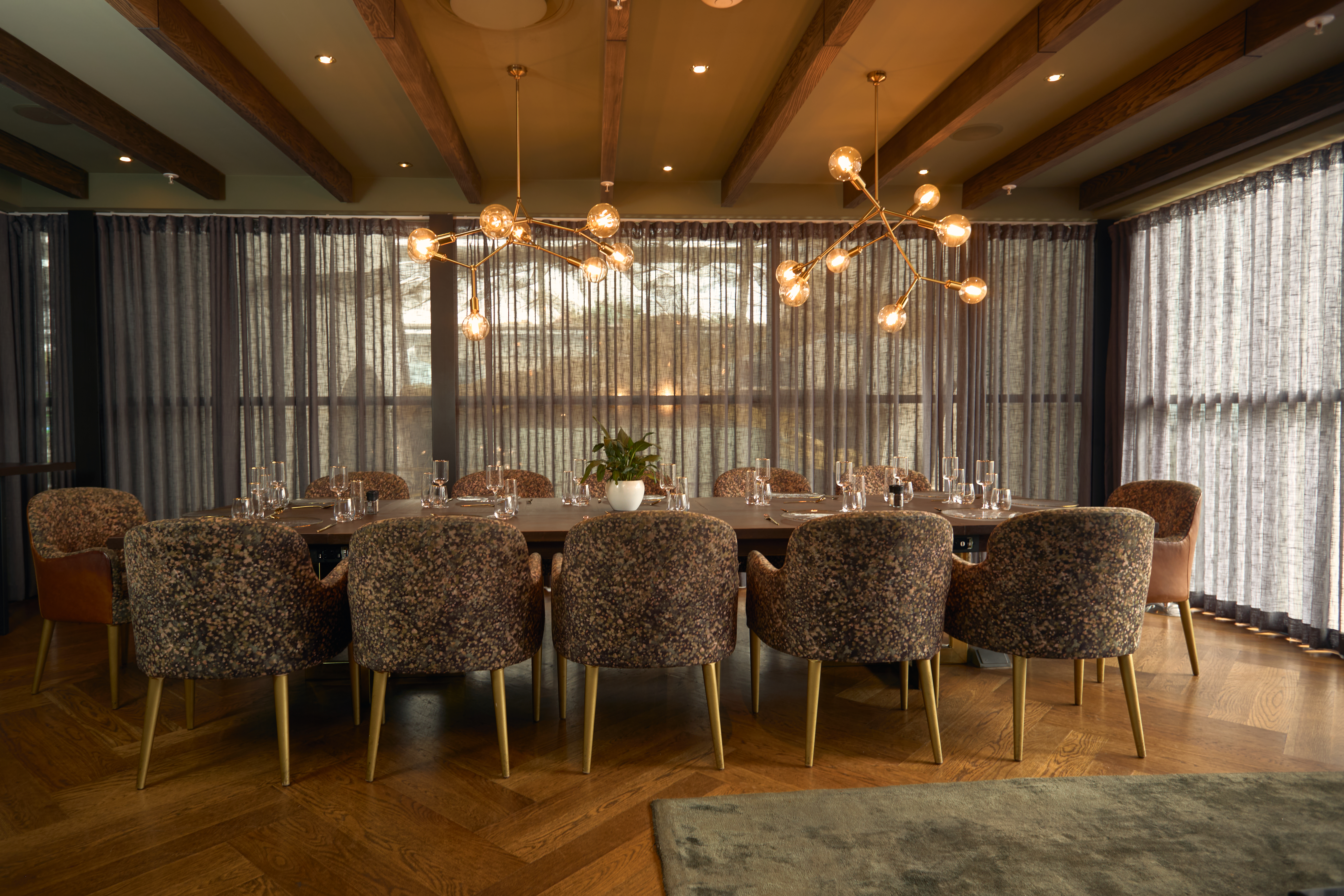 Private dining table setting